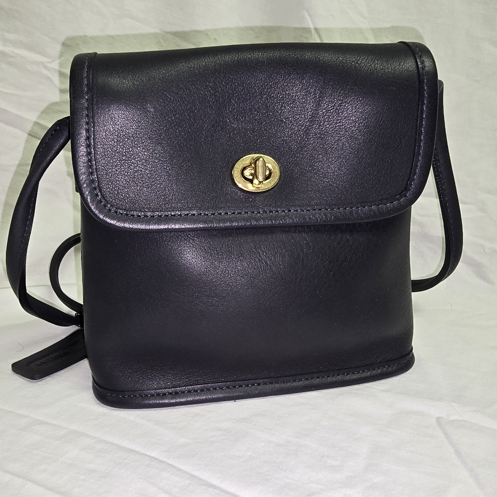 Coach Vintage Tango Flap Bag - Navy